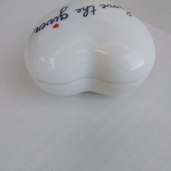 Limoges Porcelain Heart Trinket Box - Picture 5 of 15